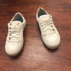 Dr. Scholl's White Lace-Up Sneakers